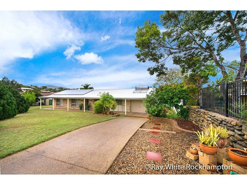 4 Bloomfield Street, Kawana QLD 4701