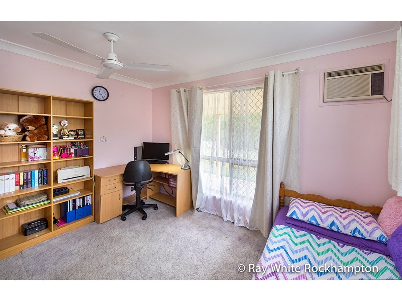 4 Bloomfield Street, Kawana QLD 4701