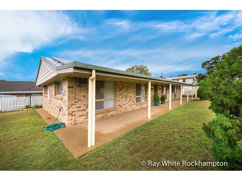 4 Bloomfield Street, Kawana QLD 4701