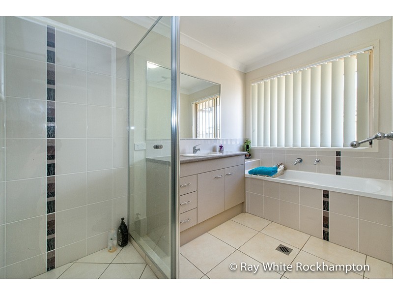 5 Argyle Avenue, Parkhurst QLD 4702