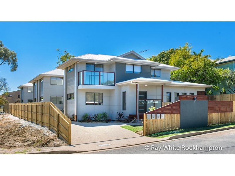 77 Livingstone Street, Berserker QLD 4701