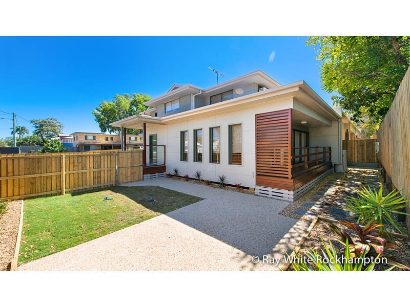 77 Livingstone Street, Berserker QLD 4701