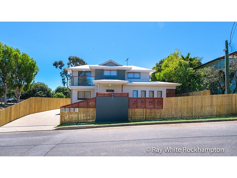 77 Livingstone Street, Berserker QLD 4701