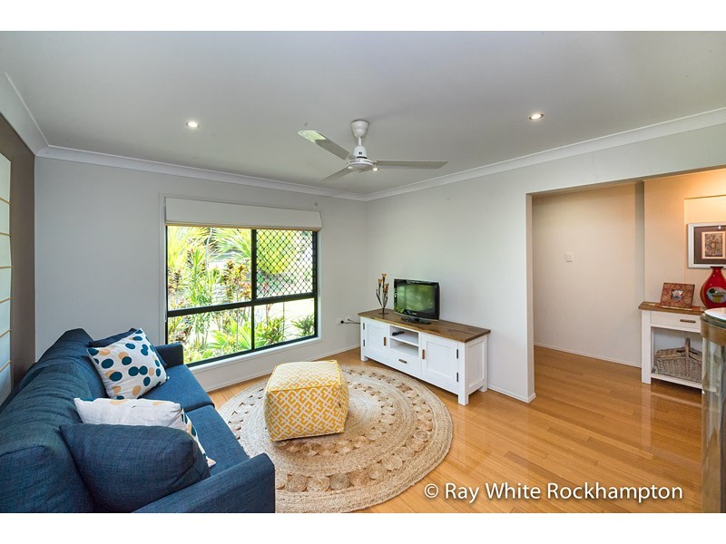 18 Hutcheon Street, Kawana QLD 4701