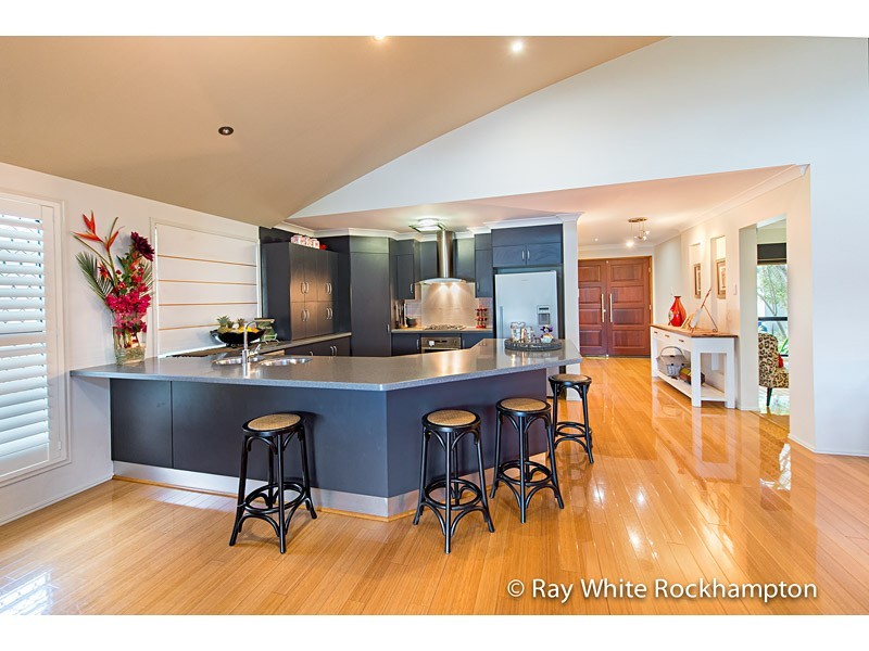 18 Hutcheon Street, Kawana QLD 4701