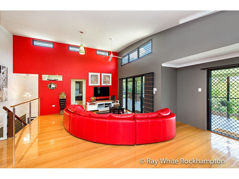 18 Hutcheon Street, Kawana QLD 4701