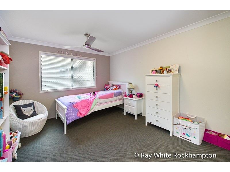 18 Hutcheon Street, Kawana QLD 4701