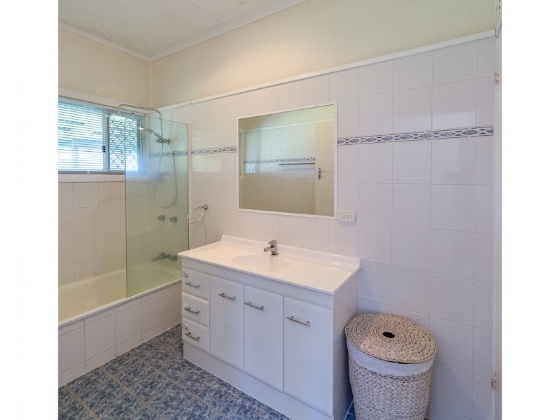 13 Herbert Street, Wandal QLD 4700