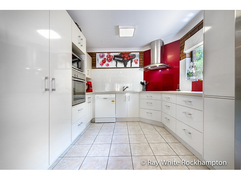 11 Crick Street, Kawana QLD 4701