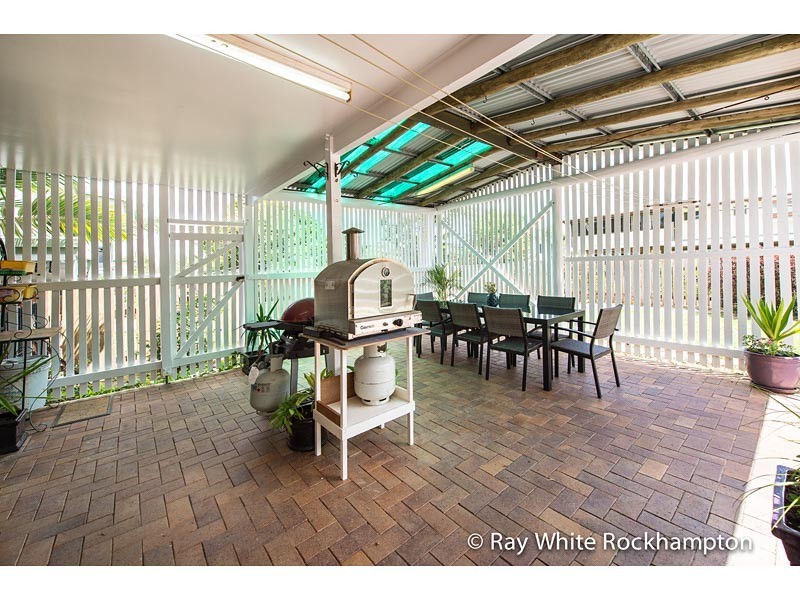 11 Crick Street, Kawana QLD 4701