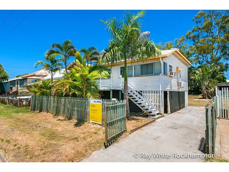 378 East Street, Depot Hill QLD 4700