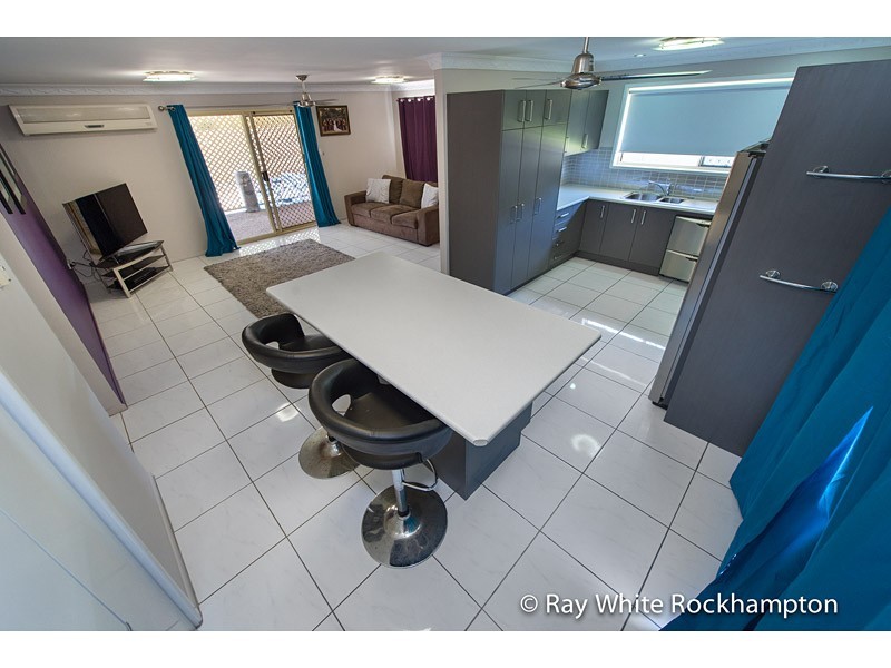 6 Ingham Street, Kawana QLD 4701