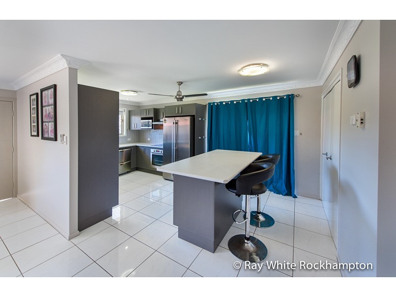6 Ingham Street, Kawana QLD 4701