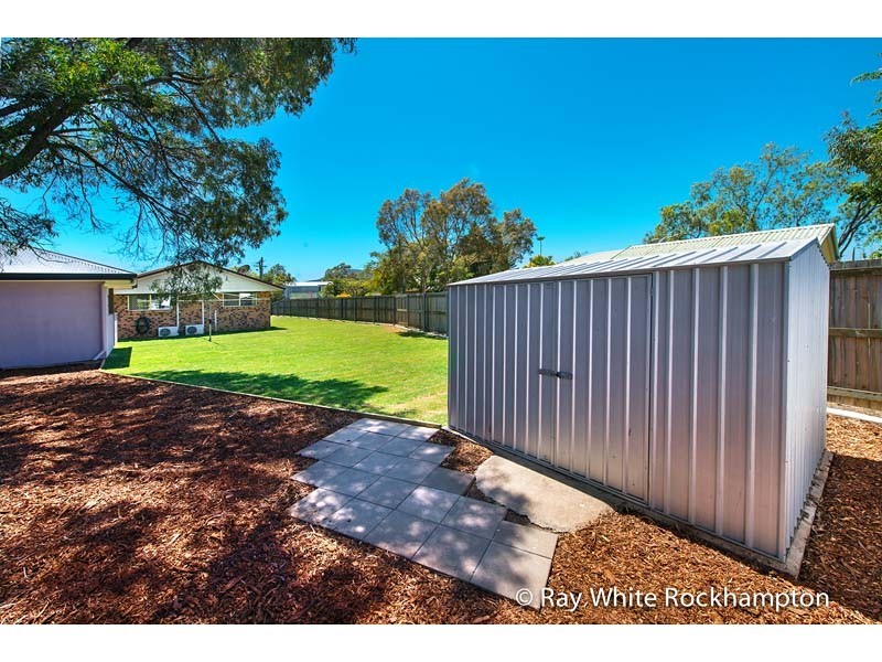 6 Ingham Street, Kawana QLD 4701