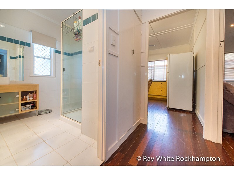 10 Wilmington Street, Kawana QLD 4701