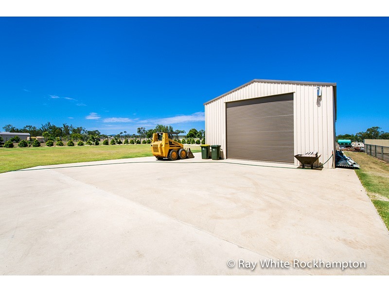 9 Robertson Road, Gracemere QLD 4702