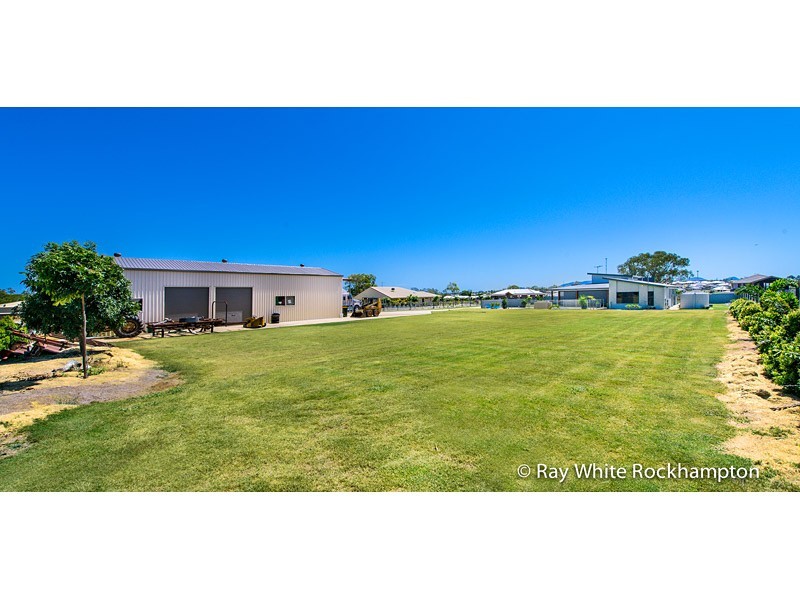 9 Robertson Road, Gracemere QLD 4702