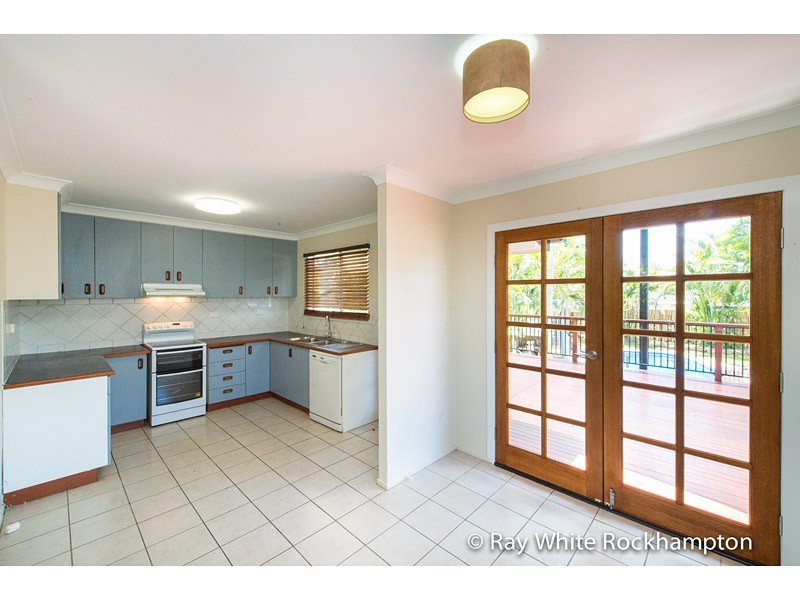 51 Gray Street, Park Avenue QLD 4701