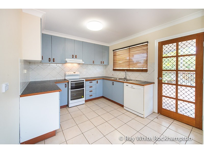 51 Gray Street, Park Avenue QLD 4701