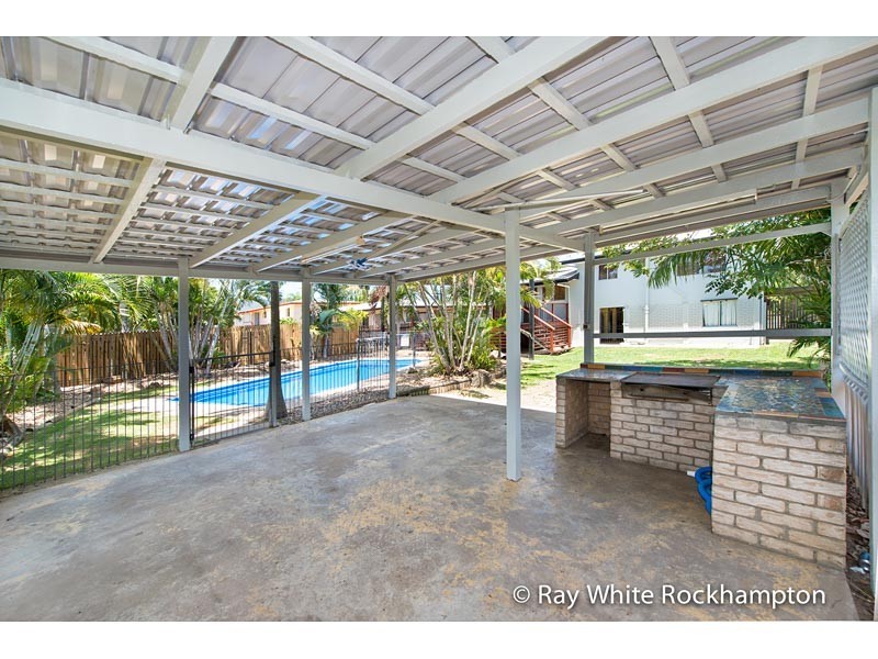 51 Gray Street, Park Avenue QLD 4701