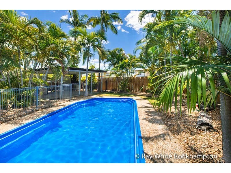 51 Gray Street, Park Avenue QLD 4701