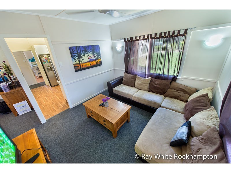 253 Hutton Street, Berserker QLD 4701