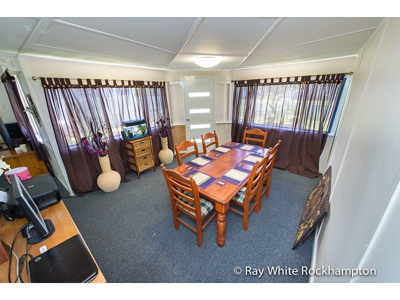 253 Hutton Street, Berserker QLD 4701