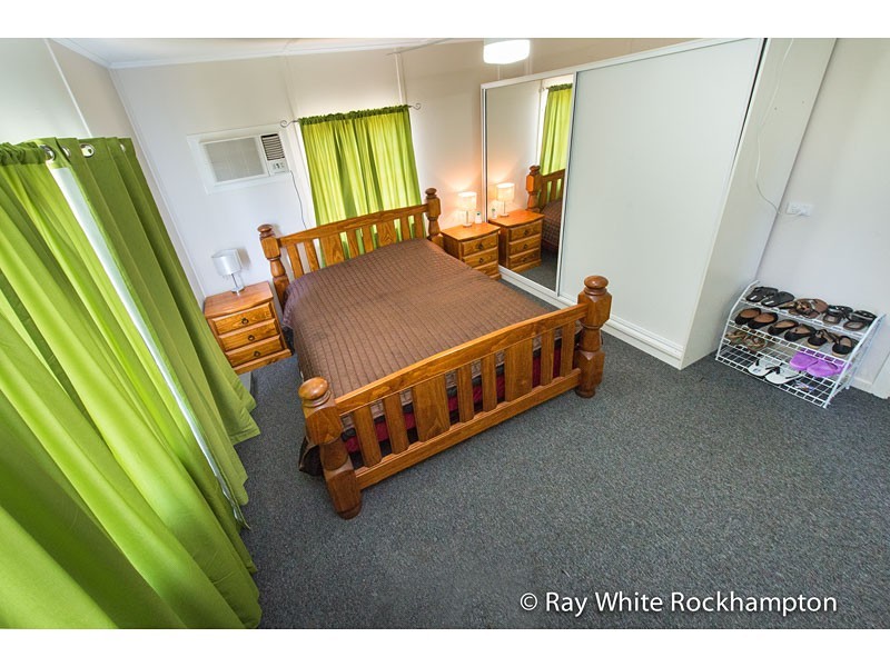 253 Hutton Street, Berserker QLD 4701