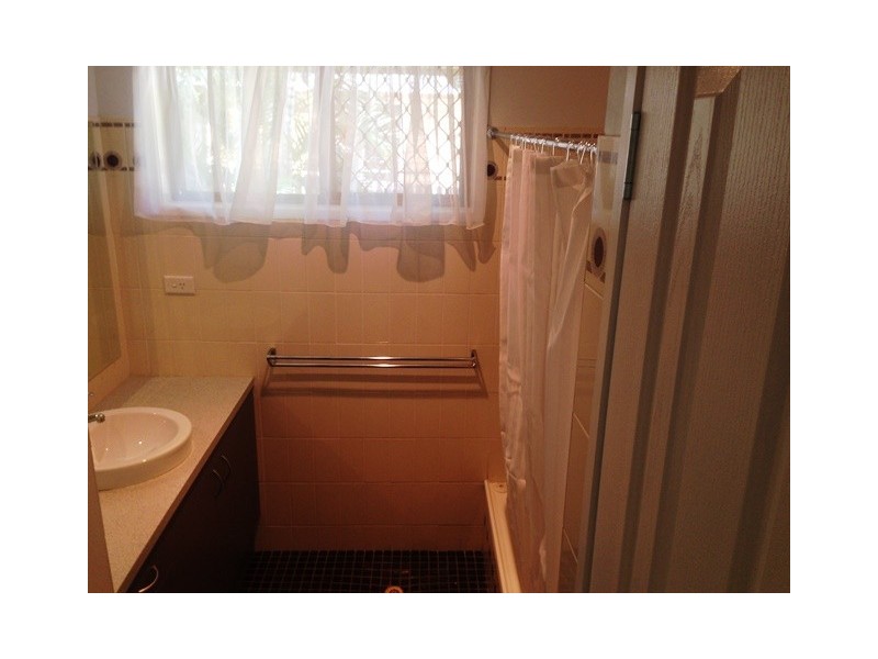 10 Gowdie Avenue, Frenchville QLD 4701