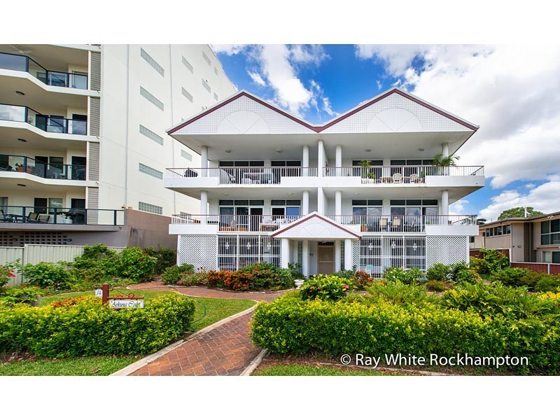2/14 Victoria Parade, Rockhampton City QLD 4700