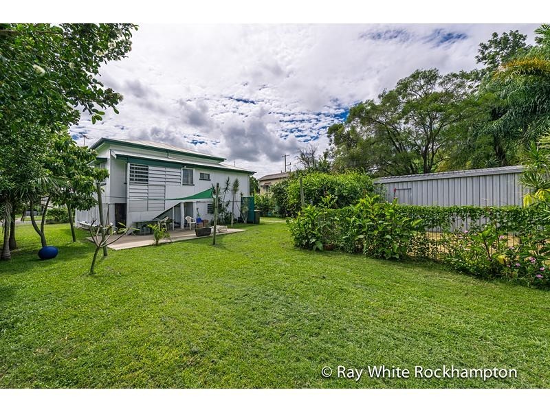 6 Medcraf Street, Park Avenue QLD 4701