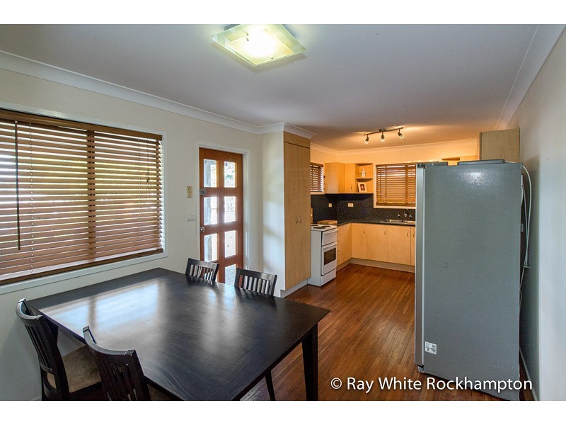 300 Bloxsom Street, Koongal QLD 4701