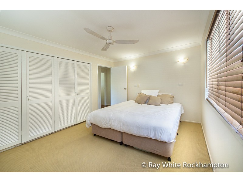 300 Bloxsom Street, Koongal QLD 4701