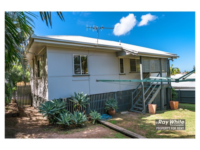 4 Beaconsfield Terrace, The Range QLD 4700