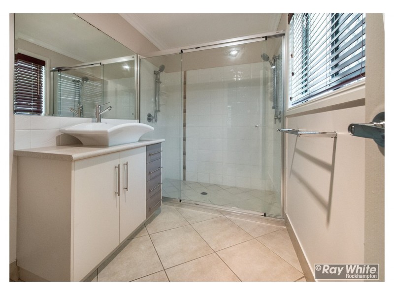 2 Treefern Terrace, Frenchville QLD 4701