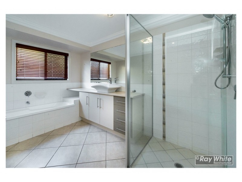 2 Treefern Terrace, Frenchville QLD 4701