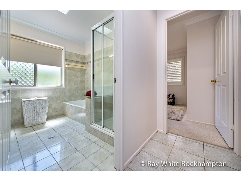 53 Schlencker Drive, Glenlee QLD 4711