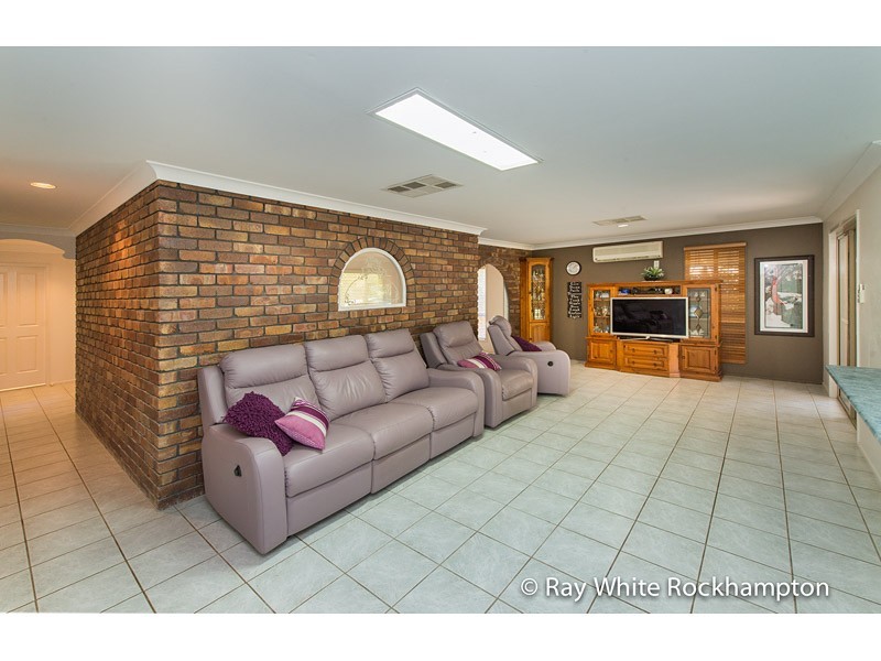 53 Schlencker Drive, Glenlee QLD 4711