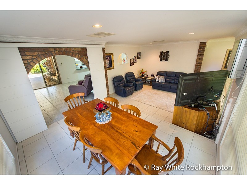 53 Schlencker Drive, Glenlee QLD 4711