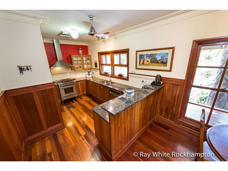 120 Julie Anne Drive, Glendale QLD 4711