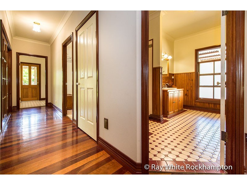 120 Julie Anne Drive, Glendale QLD 4711