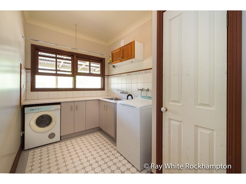 120 Julie Anne Drive, Glendale QLD 4711