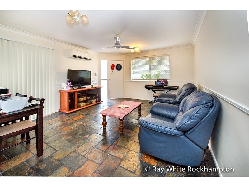 2/22 Weinholt Street, Allenstown QLD 4700