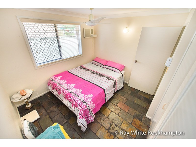 2/22 Weinholt Street, Allenstown QLD 4700