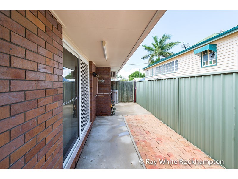 2/22 Weinholt Street, Allenstown QLD 4700