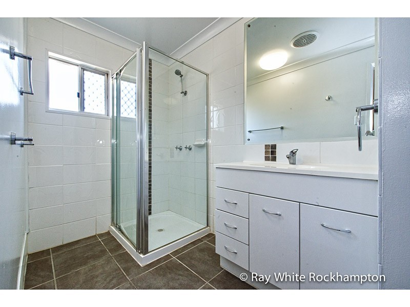 1/39 Cahill Street, Kawana QLD 4701