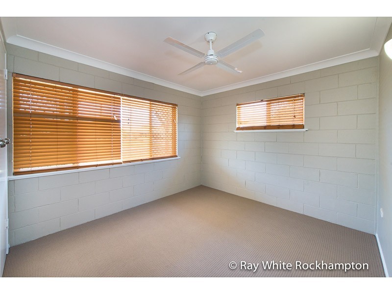 2/39 Cahill Street, Kawana QLD 4701