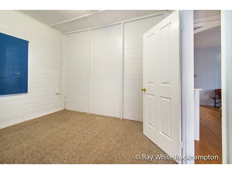 4 Bartlem Street, Allenstown QLD 4700