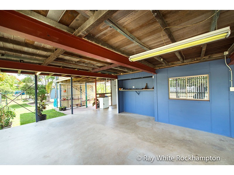 4 Bartlem Street, Allenstown QLD 4700