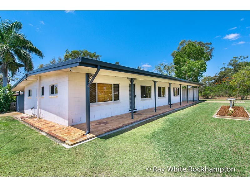 1-2/39 Cahill Street, Kawana QLD 4701